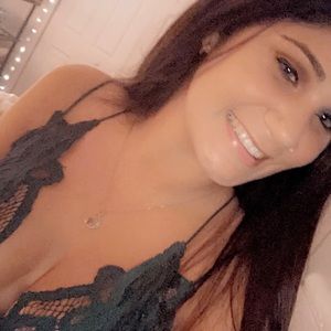 Meet your Posher, Laina